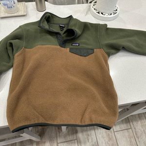 Patagonia synchilla snap lightweight fleece size boys 12-large
